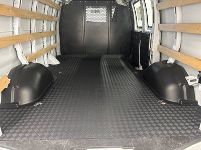 2025 Chevrolet Express Cargo WT