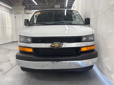 2025 Chevrolet Express Cargo WT