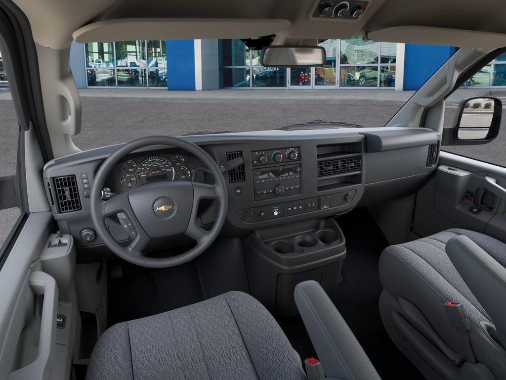 2025 Chevrolet Express Cargo WT