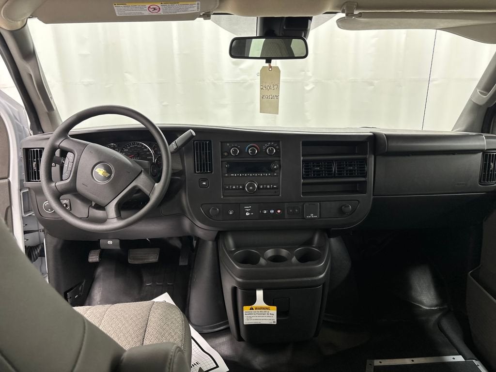 2024 Chevrolet Express Cargo 3500 WT