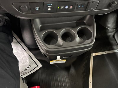 2024 Chevrolet Express Cargo 3500 WT