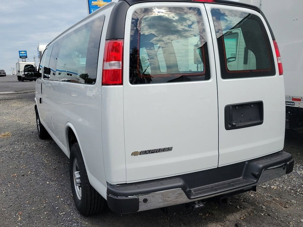 2024 Chevrolet Express Cargo 3500 WT