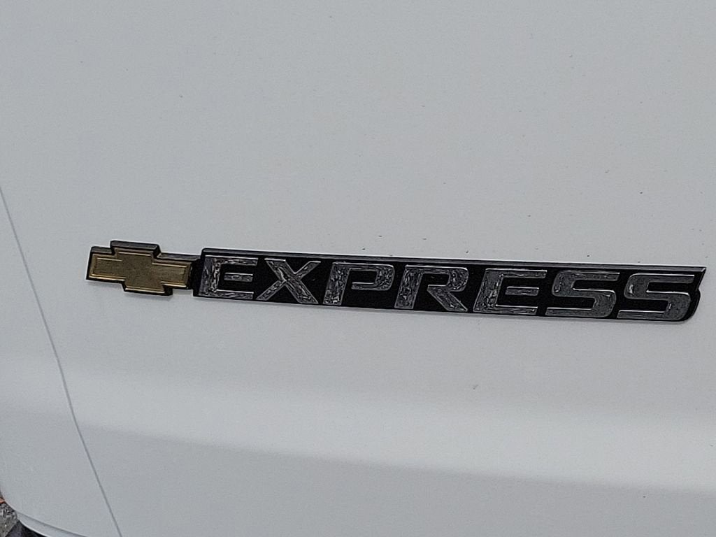 2024 Chevrolet Express Cargo 3500 WT