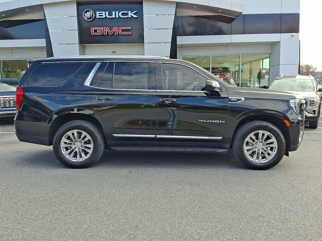 2023 GMC Yukon SLT