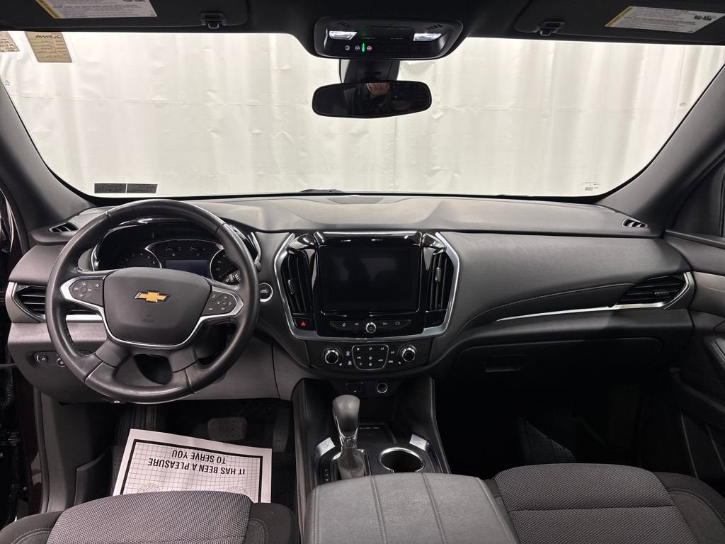 2022 Chevrolet Traverse LT Cloth