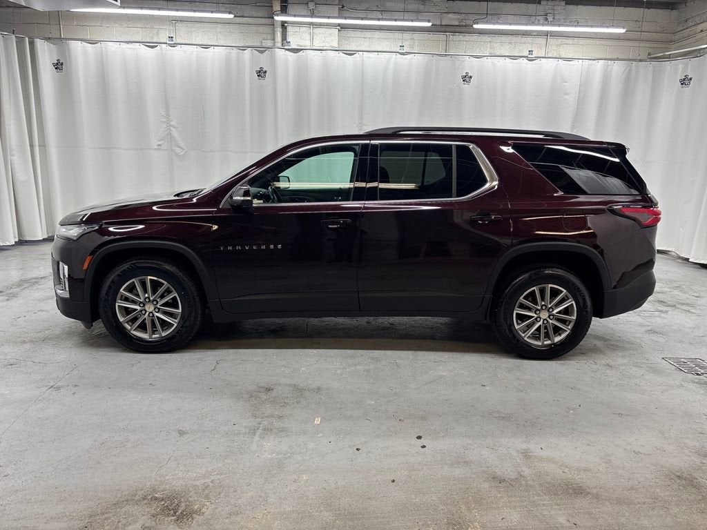2022 Chevrolet Traverse LT Cloth