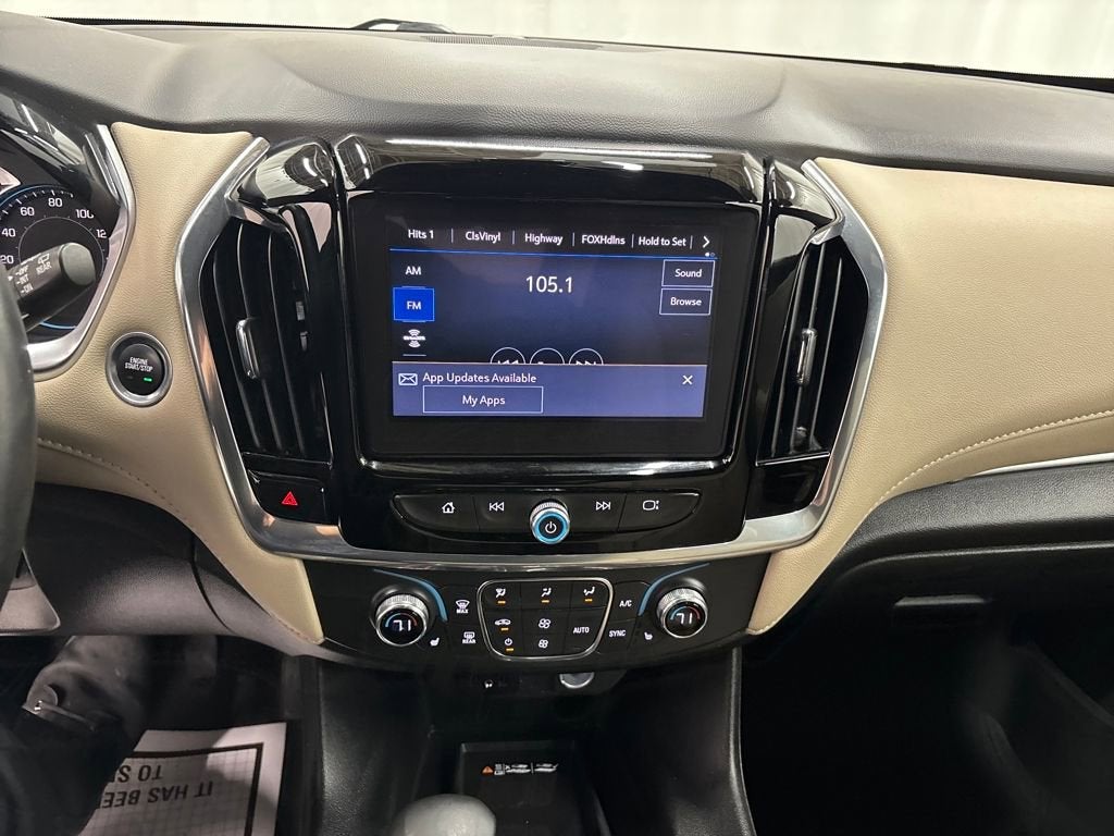 2023 Chevrolet Traverse LT Leather