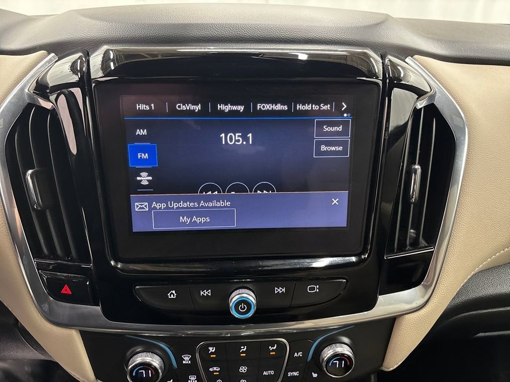 2023 Chevrolet Traverse LT Leather