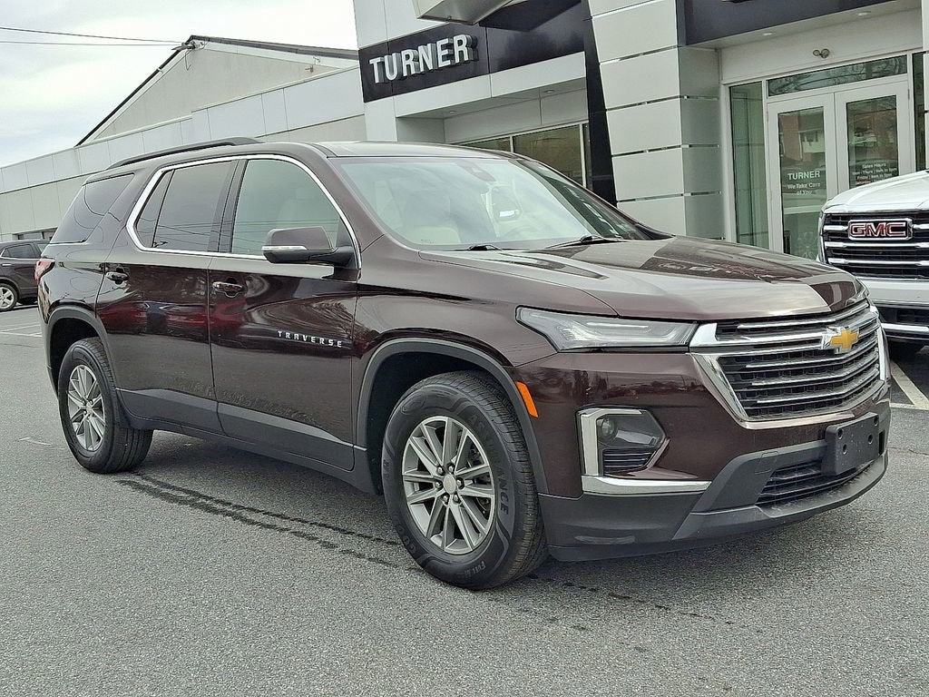 2023 Chevrolet Traverse LT Leather