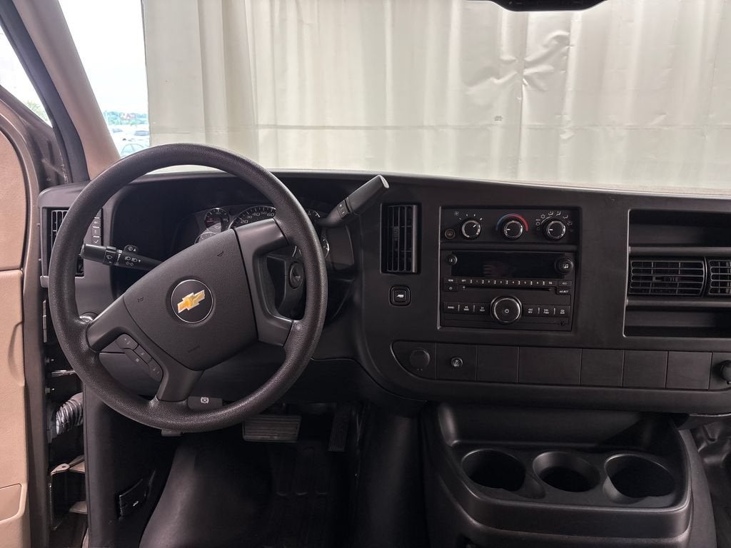2014 Chevrolet Express Passenger 3500 LS