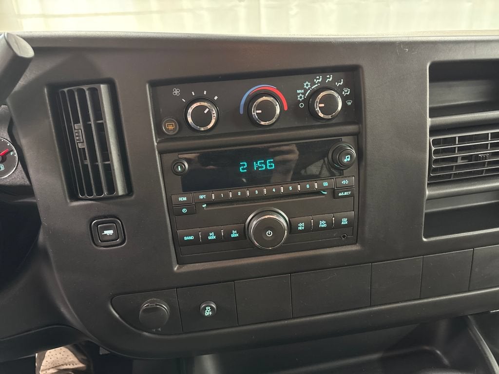 2014 Chevrolet Express Passenger 3500 LS
