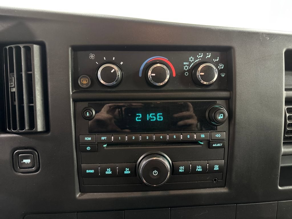 2014 Chevrolet Express Passenger 3500 LS