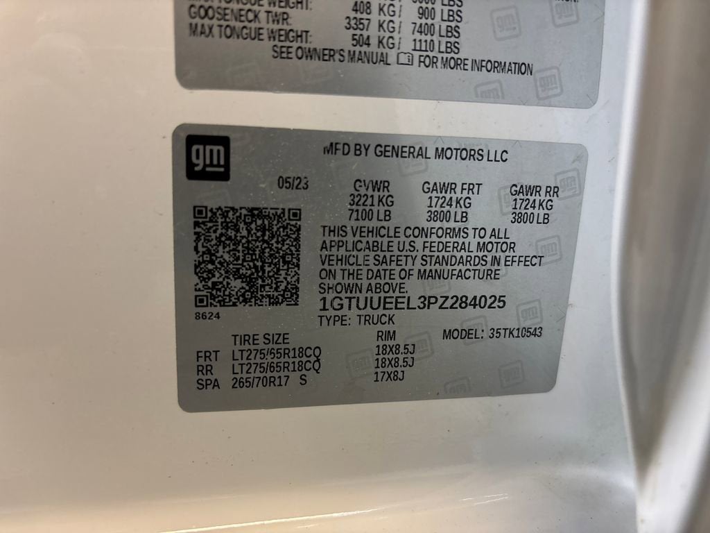 2023 GMC Sierra 1500 AT4