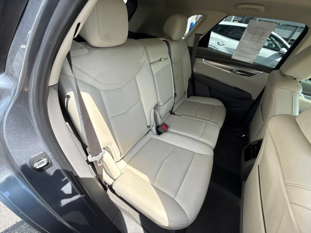 2022 Cadillac XT5 AWD Premium Luxury