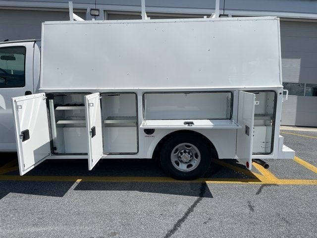 2024 Chevrolet Express Cutaway 3500 1WT