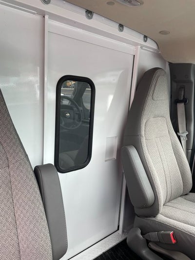 2024 Chevrolet Express Cutaway 3500 1WT