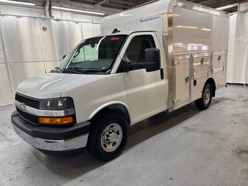 2025 Chevrolet Express Cutaway 3500 1WT