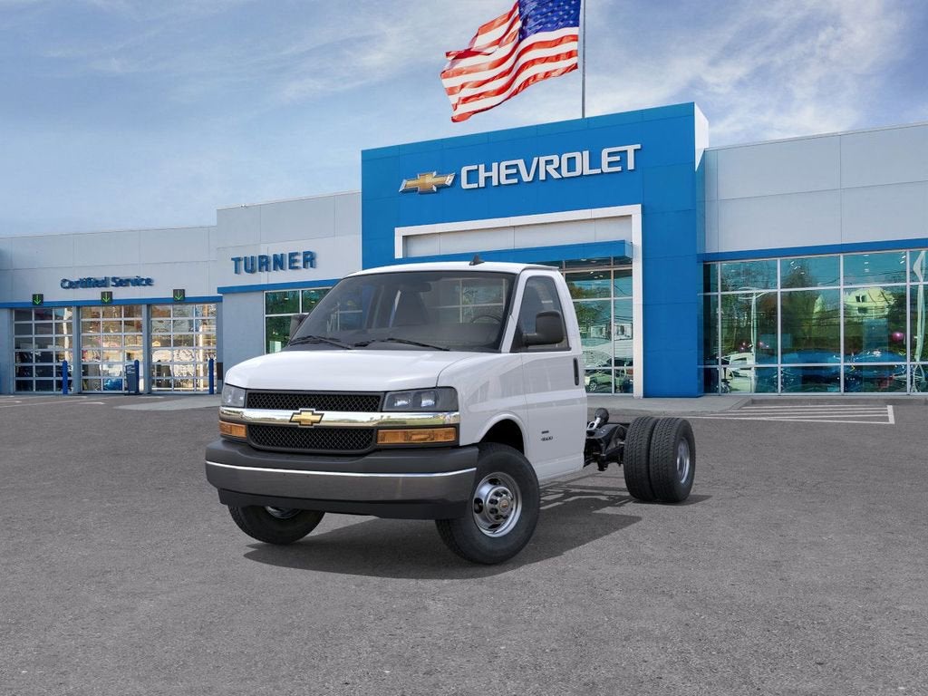 2025 Chevrolet Express Cutaway 3500 1WT
