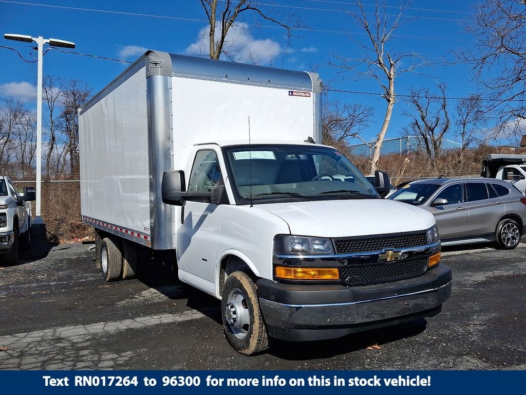 2024 Chevrolet Express Cutaway 3500 1WT