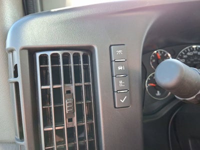 2024 Chevrolet Express Cutaway 3500 1WT