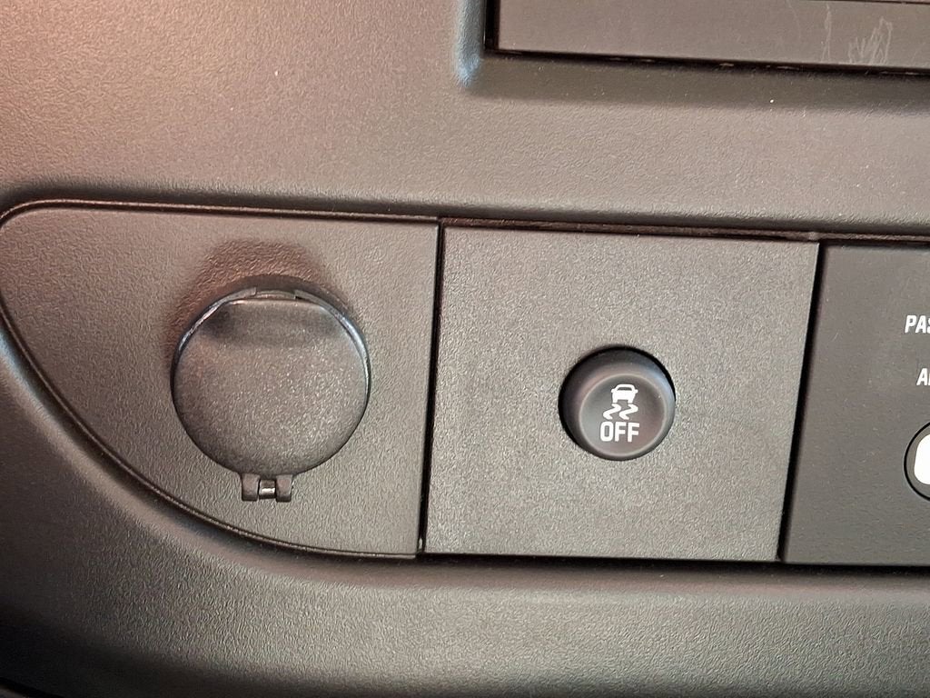 2024 Chevrolet Express Cutaway 3500 1WT