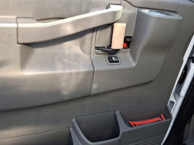 2024 Chevrolet Express Cutaway 3500 1WT