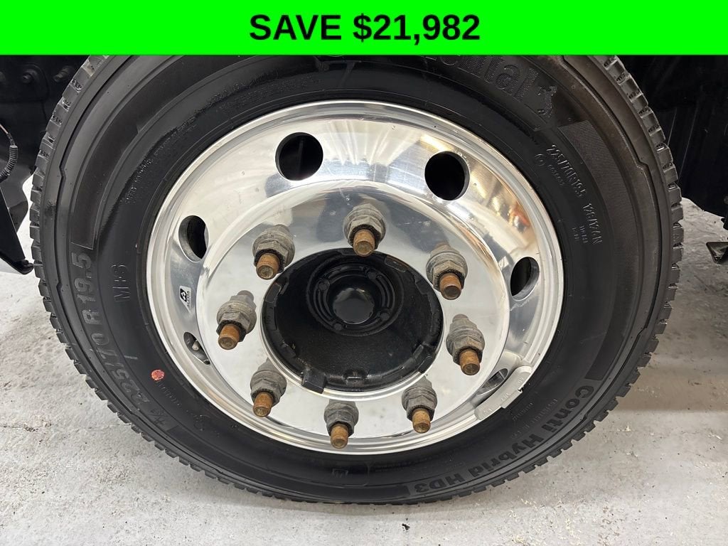 2023 Chevrolet Silverado 5500 HD Work Truck