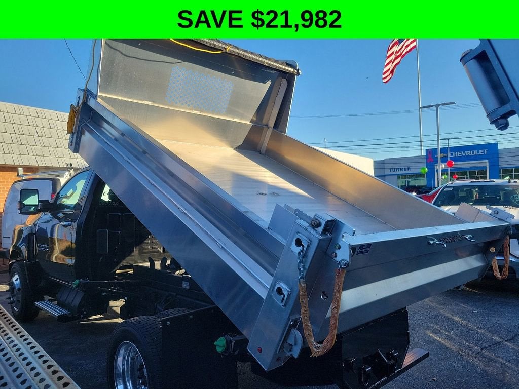 2023 Chevrolet Silverado 5500 HD Work Truck