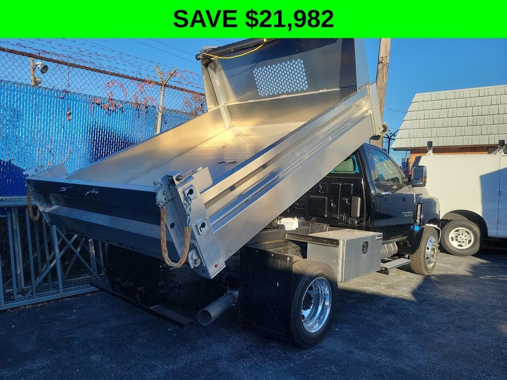 2023 Chevrolet Silverado 5500 HD Work Truck