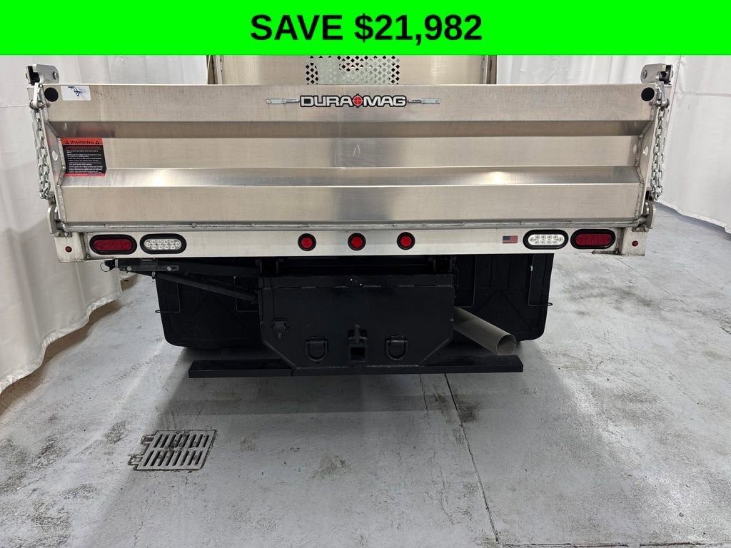 2023 Chevrolet Silverado 5500 HD Work Truck