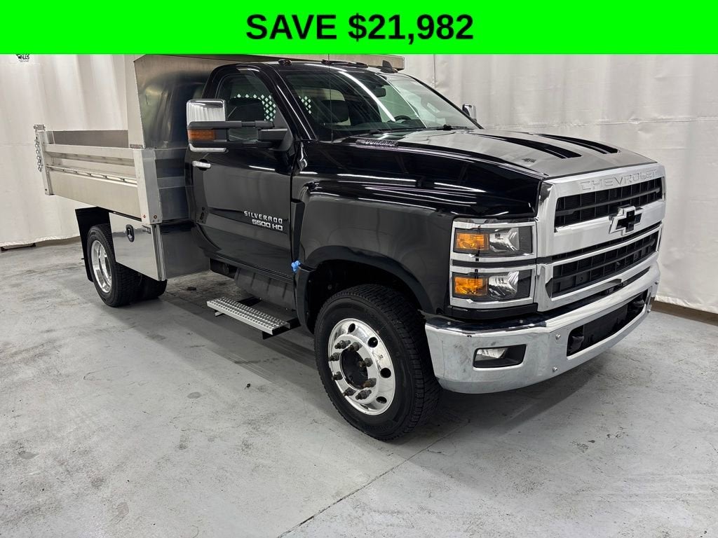 2023 Chevrolet Silverado 5500 HD Work Truck