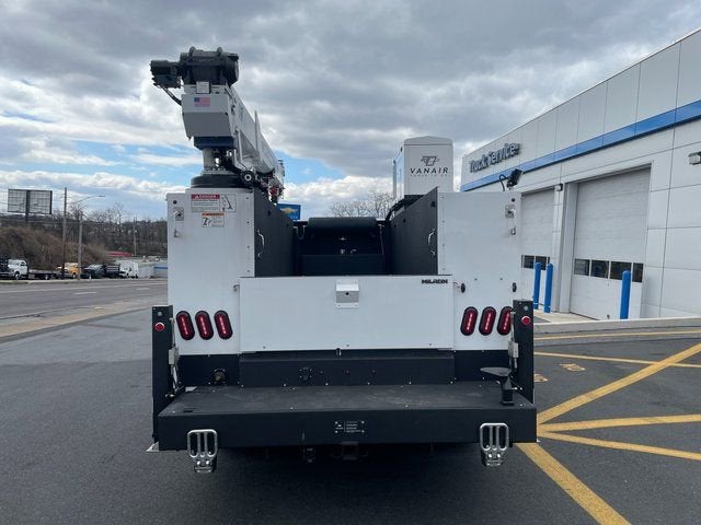 2024 Chevrolet Silverado 6500 HD LT
