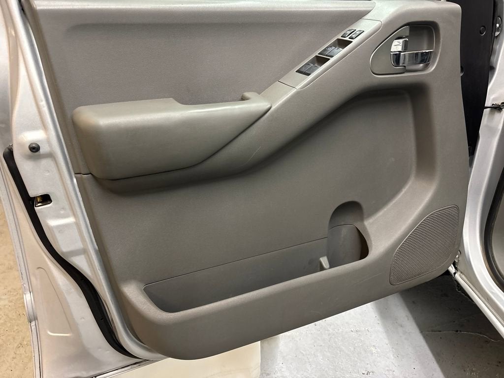 2011 Nissan Frontier SV