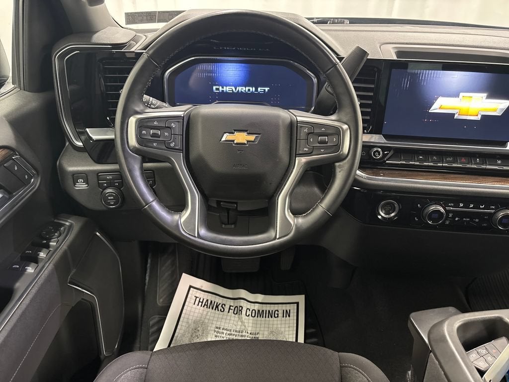2023 Chevrolet Silverado 1500 LT (2FL)