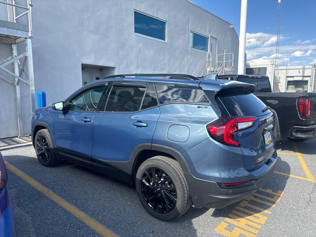 2024 GMC Terrain SLT