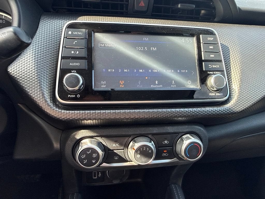 2019 Nissan Kicks S