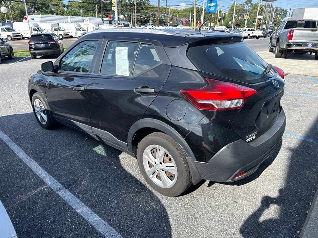 2019 Nissan Kicks S