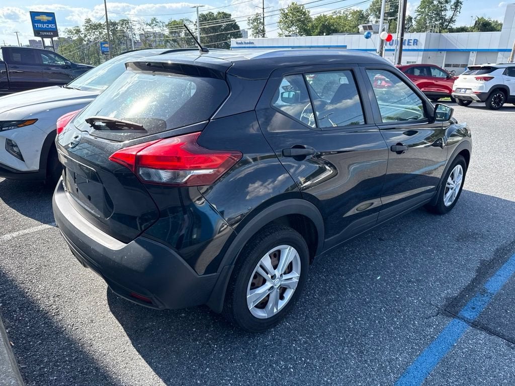 2019 Nissan Kicks S
