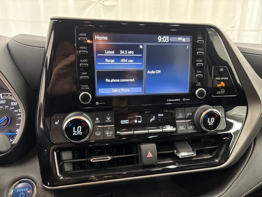 2022 Toyota Highlander Hybrid XLE