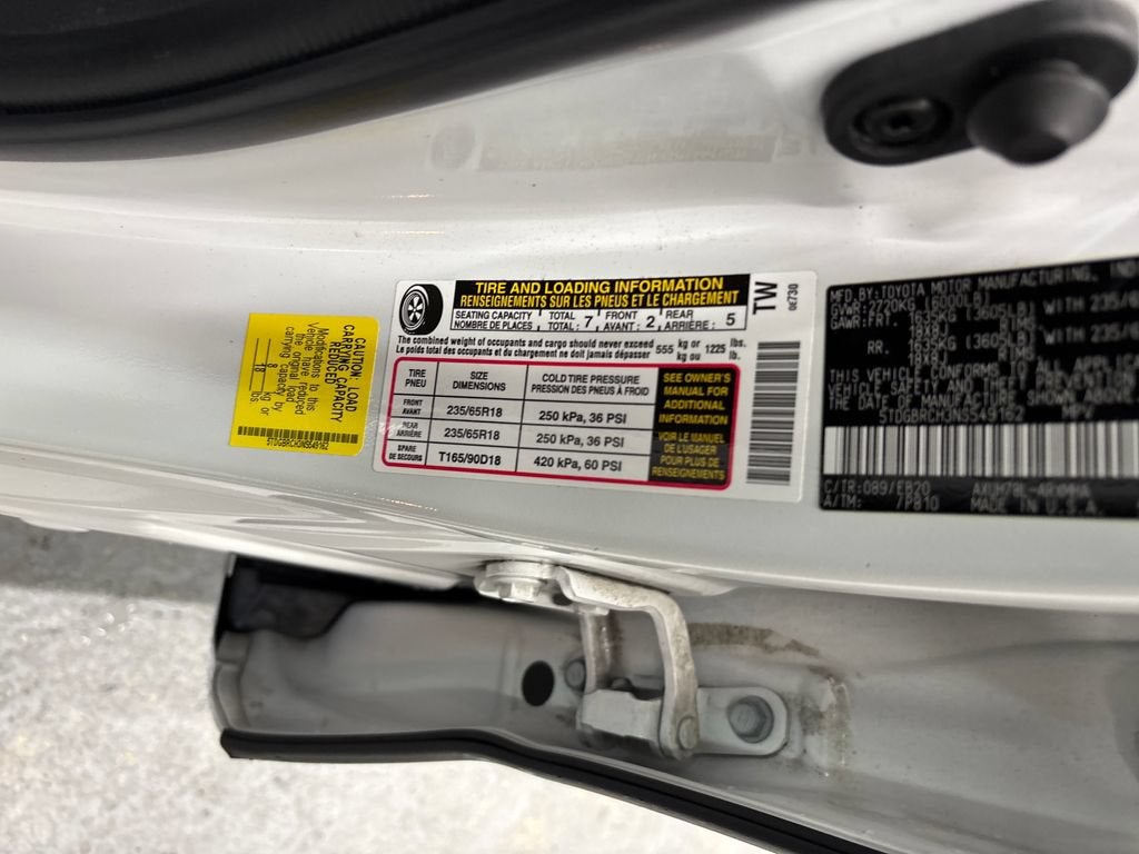 2022 Toyota Highlander Hybrid XLE