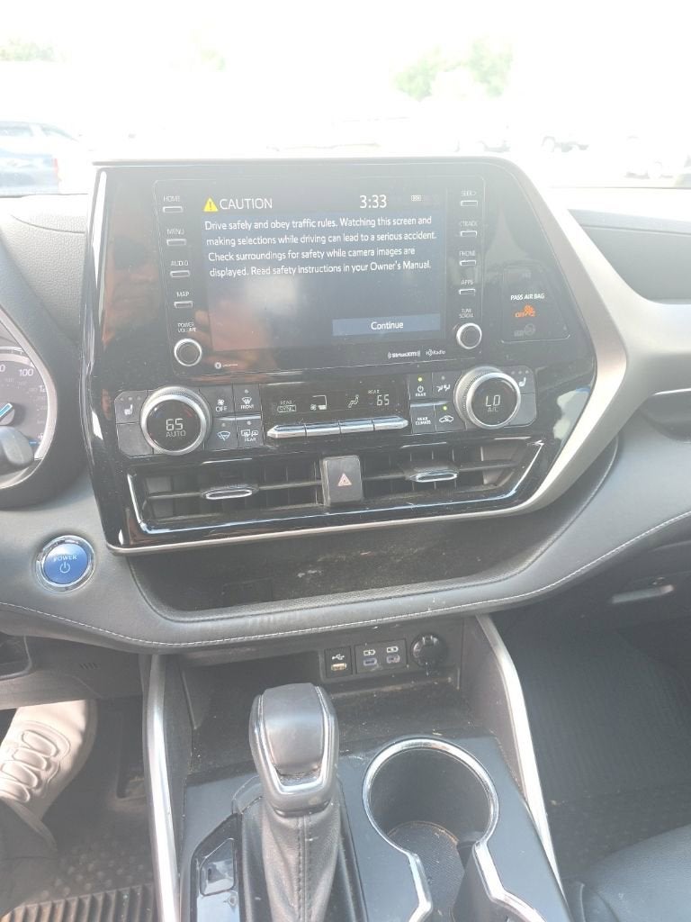 2022 Toyota Highlander Hybrid XLE