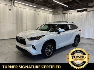 2022 Toyota Highlander Hybrid XLE