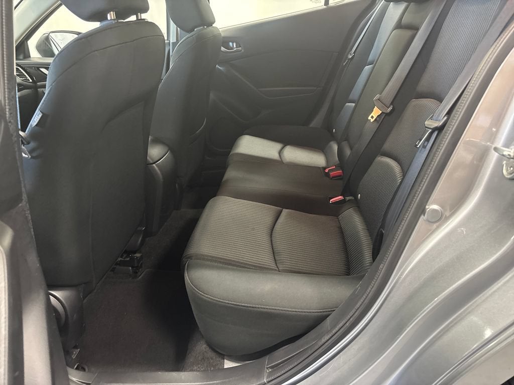 2016 Mazda Mazda3 i Touring