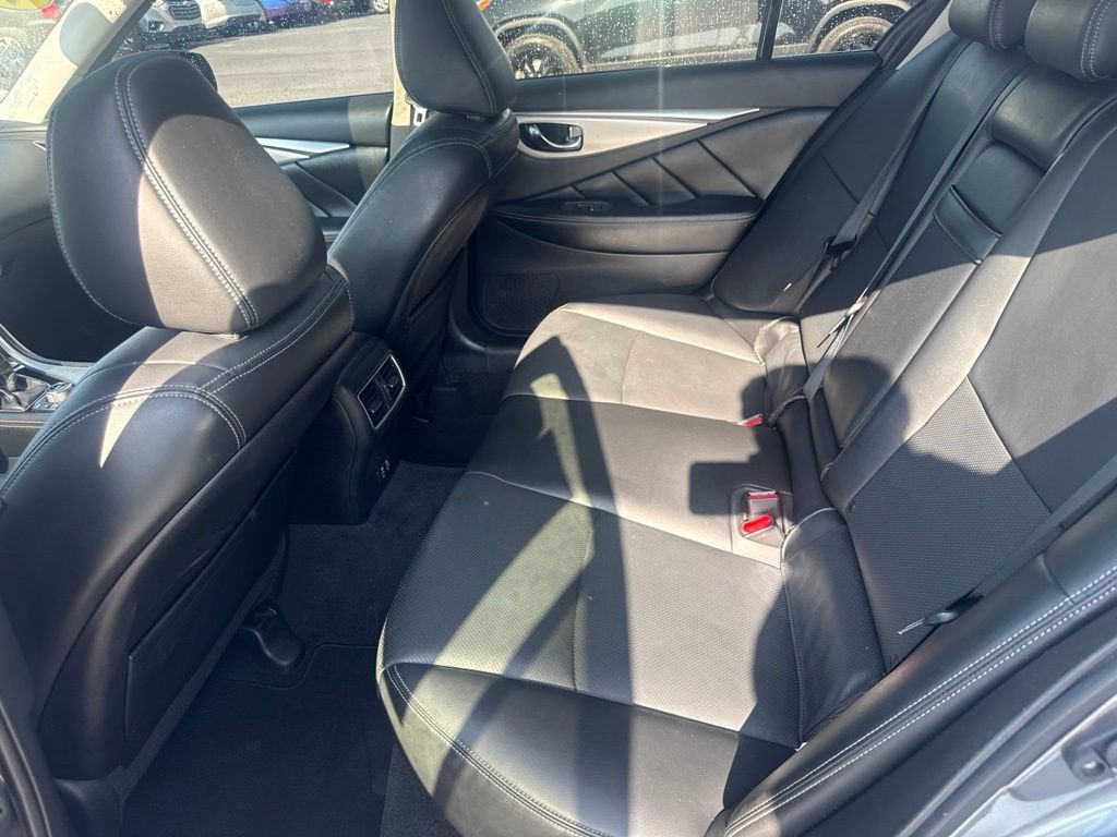 2023 INFINITI Q50 LUXE