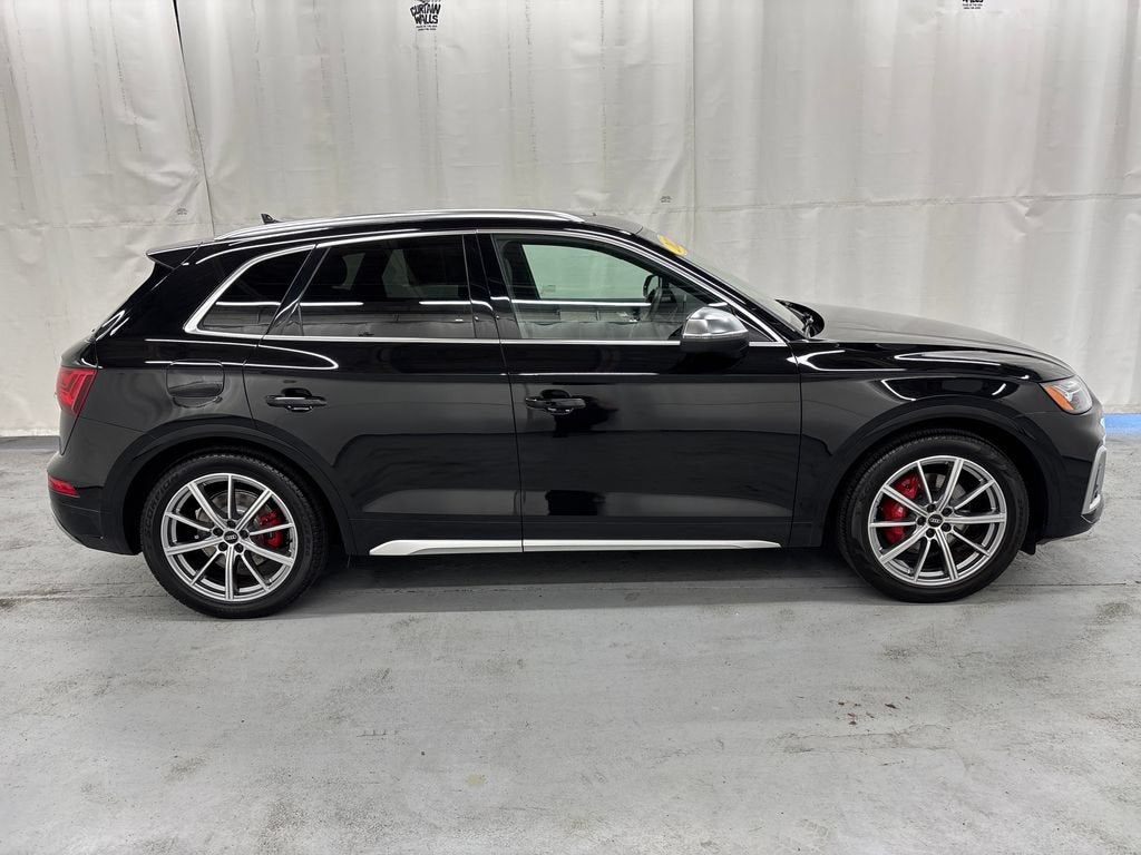 2022 Audi SQ5 Premium Plus