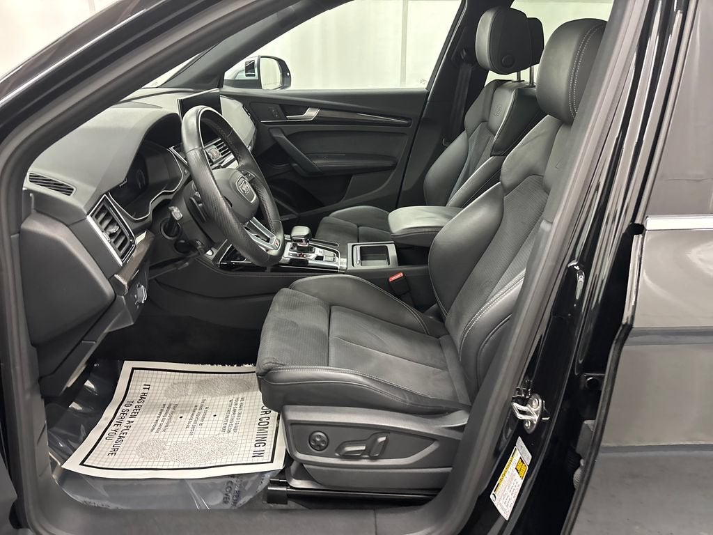 2022 Audi SQ5 Premium Plus