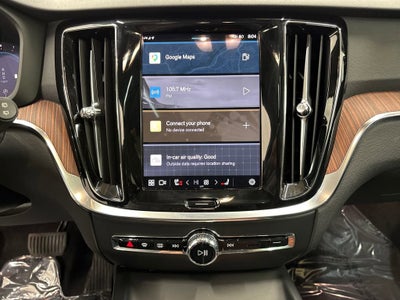 2025 Volvo V60 Cross Country Plus